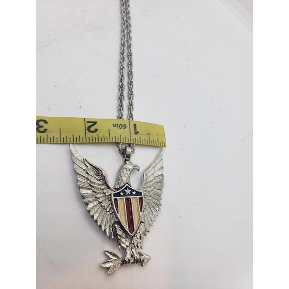 Vintage Silver Eagle Pendant Necklace Patriotic Shield 1970s Large Chain Moves - Picture 9 of 11